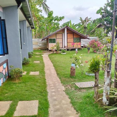Junjals Backpackers Chalet Bohol Zewnętrze zdjęcie